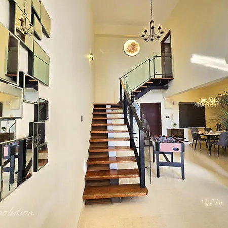 Loft Suite Central City 2Br Jb Ciq 7Pax Johor Bahru Exterior photo