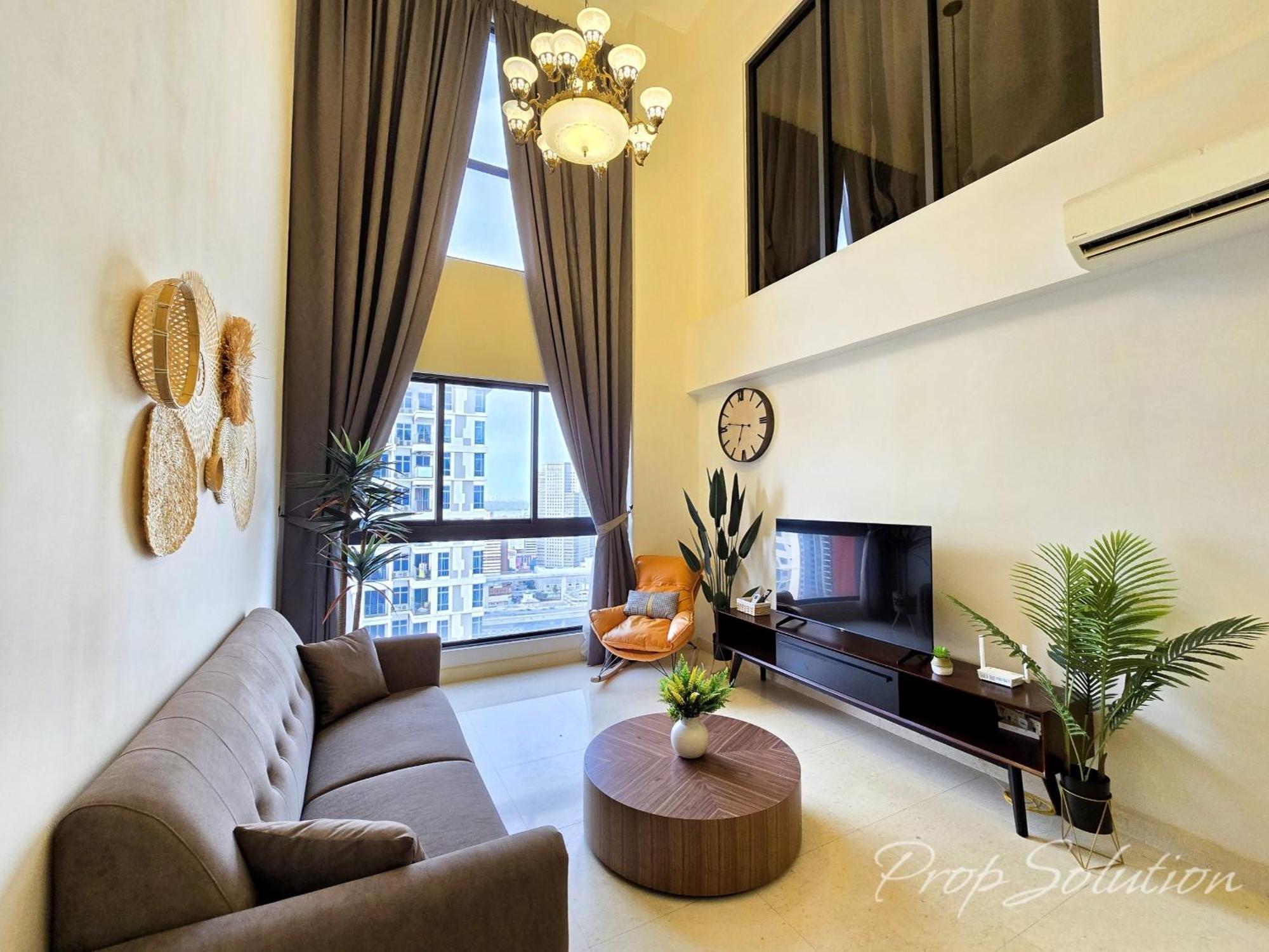 Loft 2br Jb Ciq 7pax * Johor Bahru
